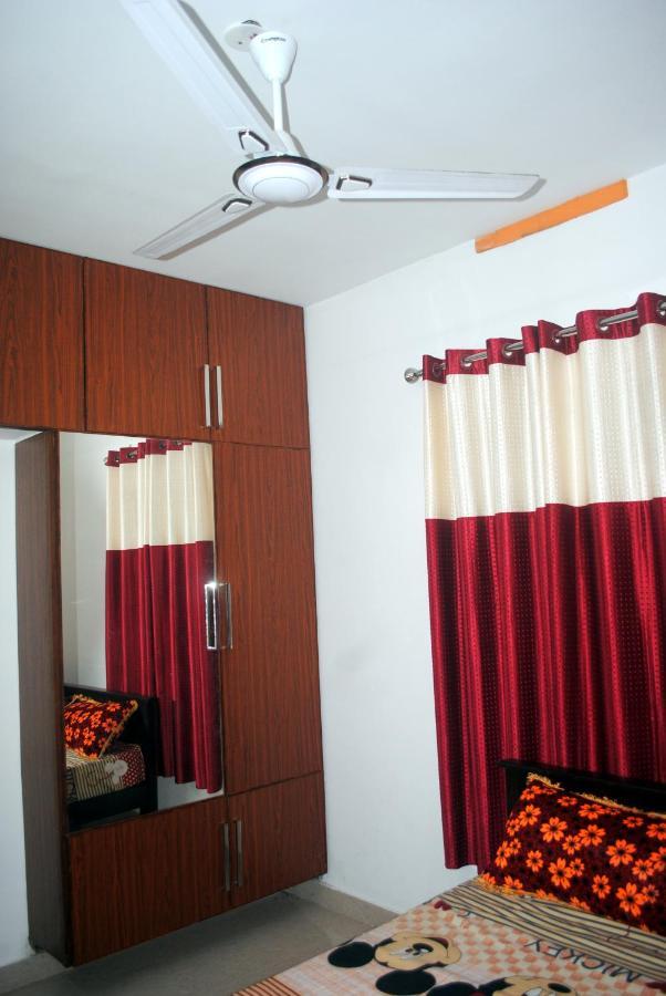 Nice Villa Irimbranallur Bagian luar foto