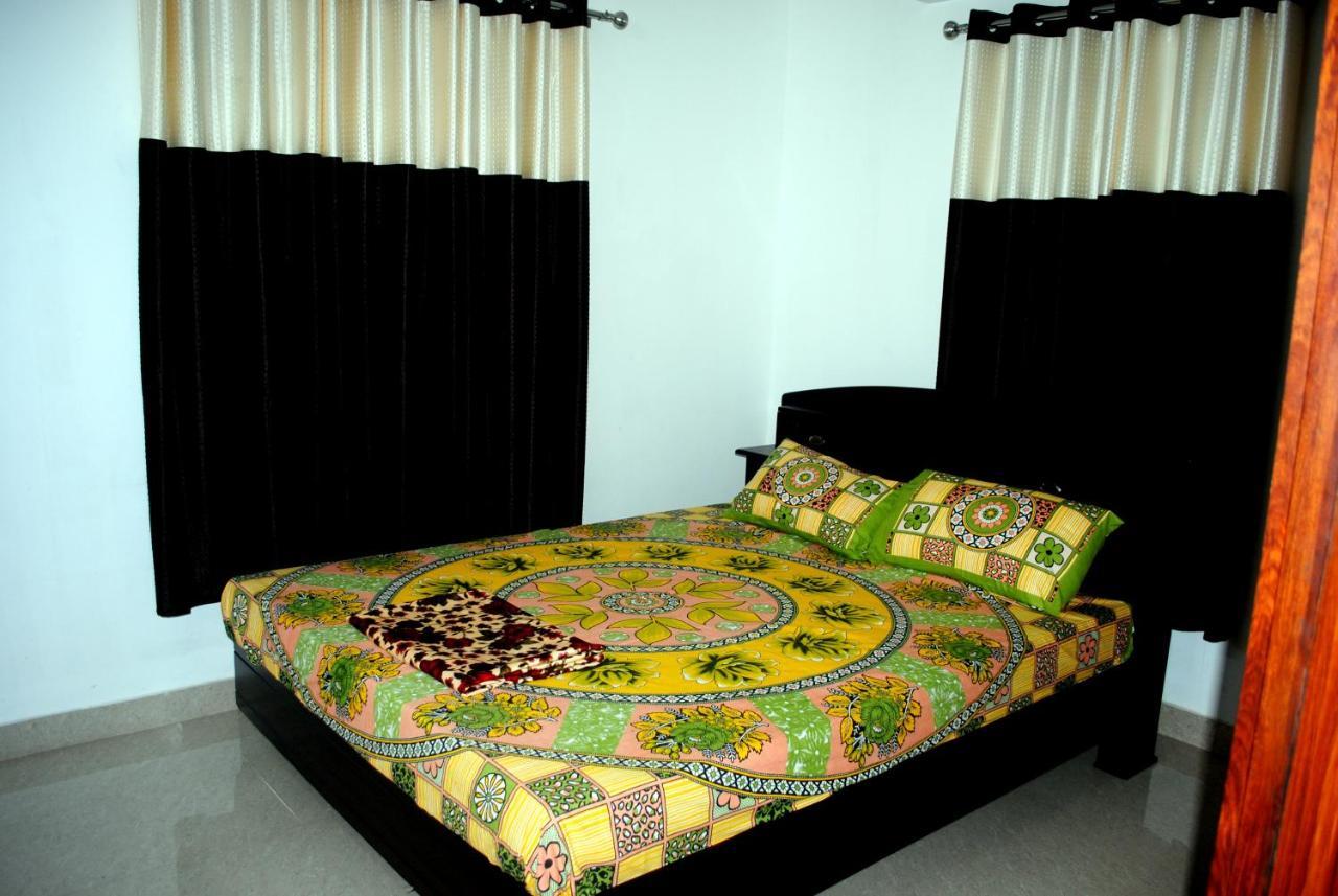Nice Villa Irimbranallur Bagian luar foto