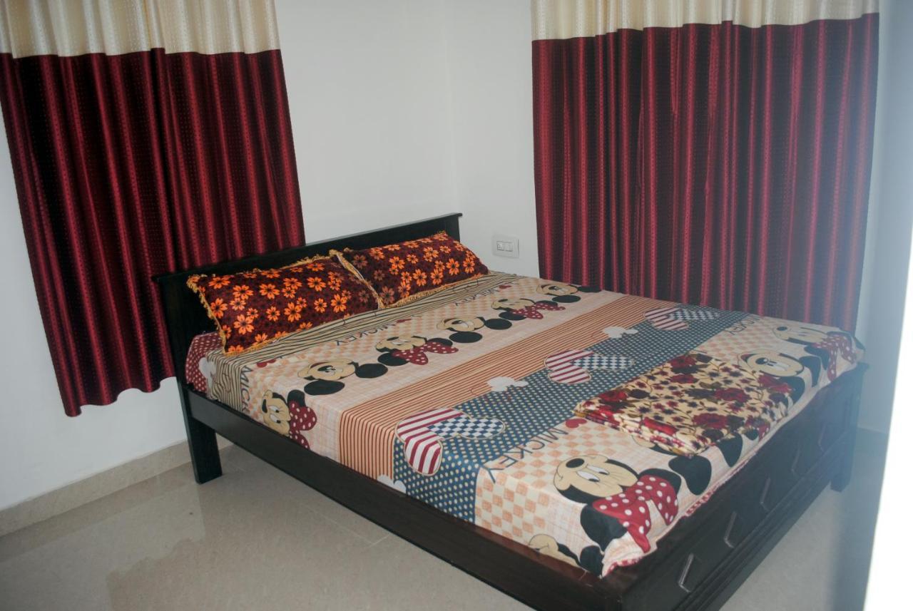 Nice Villa Irimbranallur Bagian luar foto