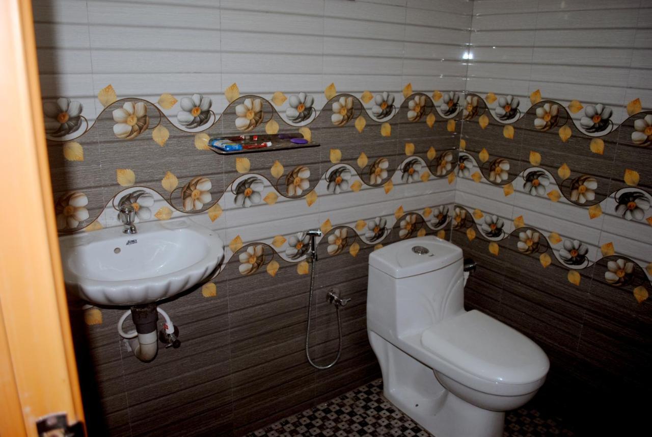 Nice Villa Irimbranallur Bagian luar foto